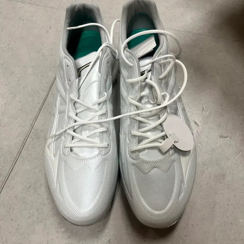 [BUNJANG] Mizuno Baseball Cleats Size 300 White / 미즈노 야구화 300사이즈