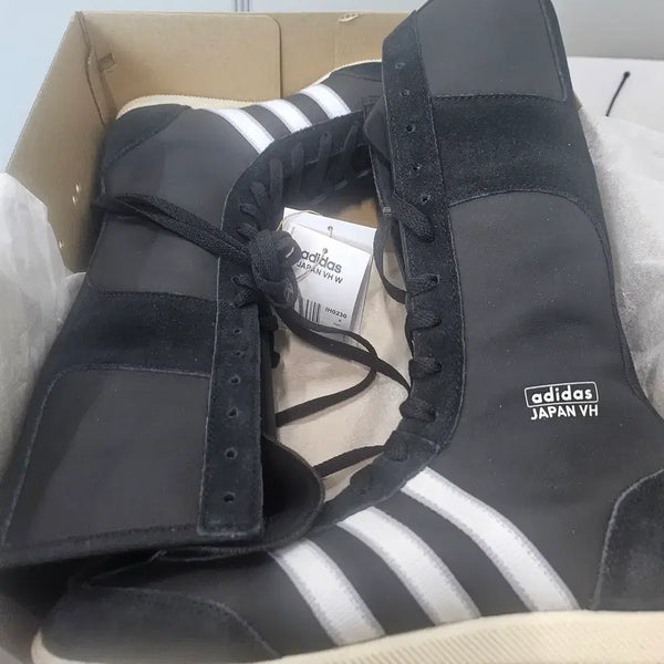 [BUNJANG] Adidas Japan VH Core Black Cloud White Sneakers (230/235) / 아디다스 재팬 VH 코어 블랙 클라우드 화이트 IH0230  230/235