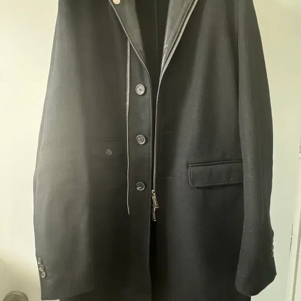 [BUNJANG] DSQUARED2 3-Button Leather Detail Coat / DSQUARED2의 3버튼 레더 디테일 코트
