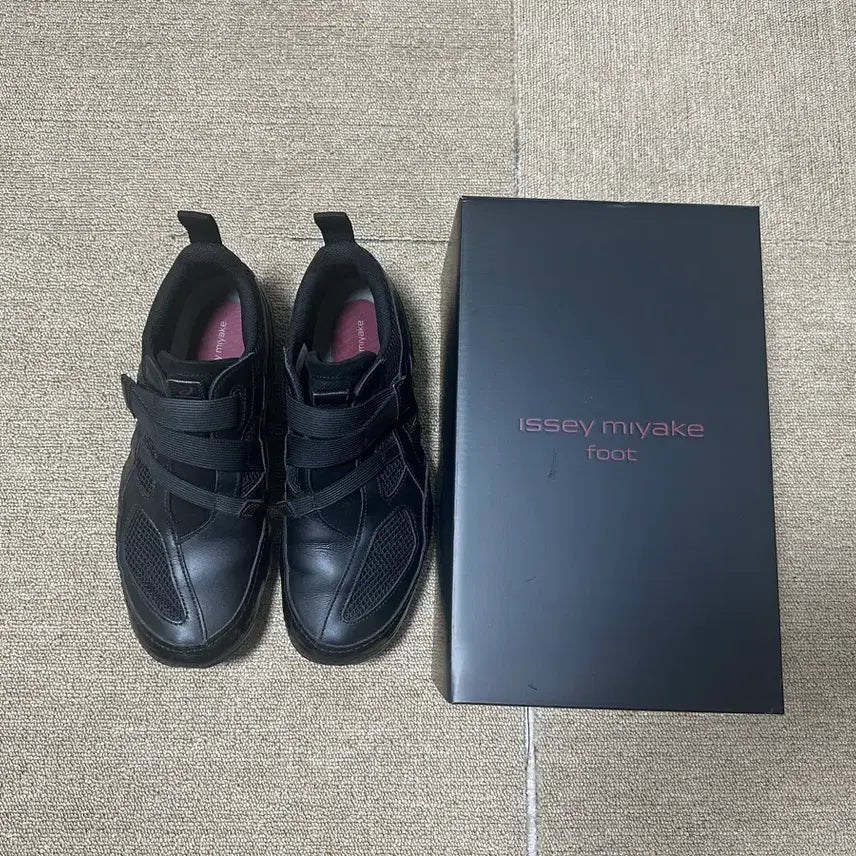 [BUNJANG] Asics x Issey Miyake Hyper Taping Sneakers / [270] 아식스 이세이미야케 하이퍼테이핑