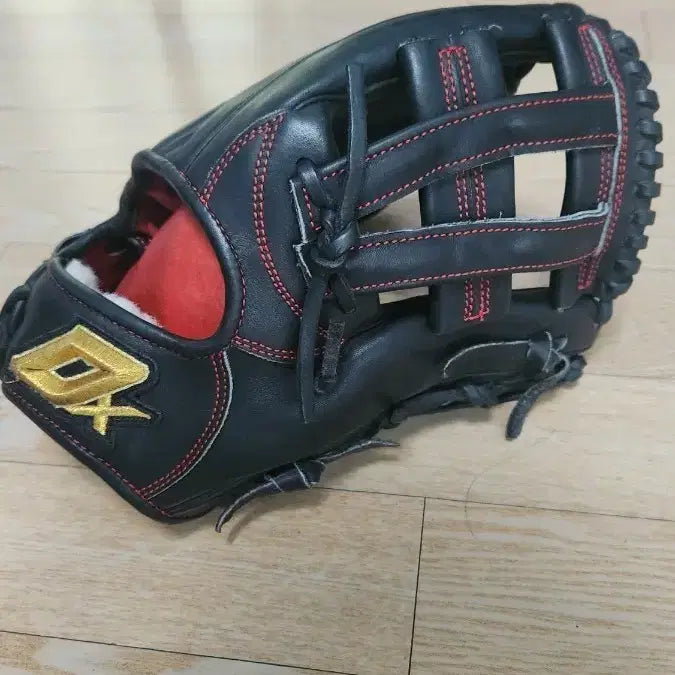 [BUNJANG] DX Baseball Glove Black Red Stitch / DX 야구 글러브 블랙 레드 스티치