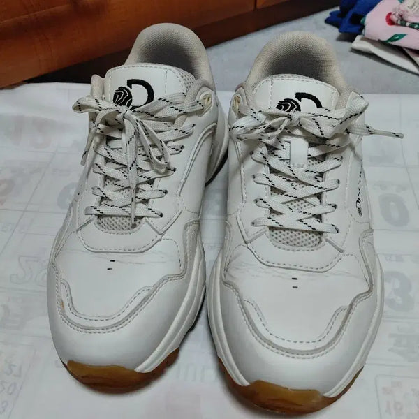 [BUNJANG] Discovery Joggerflex White Sneakers (240mm) / 디스커버리 조거플렉스 화이트 (240)