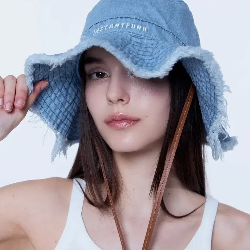 [BUNJANG] InstantFunk Embroidered Denim Bucket Hat Blue / 인스턴트펑크 데님 자수 버킷햇 블루(새상품)