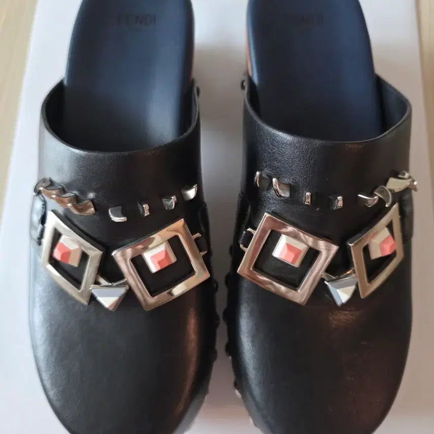 [BUNJANG] Fendi Monster Clogs / FENDI MONSTER CLOG