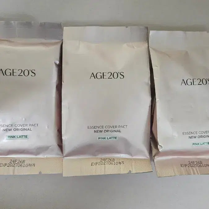 [BUNJANG] Age 20's New Original Shining Drop Essence Cover Pact Pink Latte (Refill) 23 / [미개봉새상품] 에이지투웨니스 뉴오리지널 샤이닝드롭 에센스 커버 팩트 핑크라떼 23호 리필