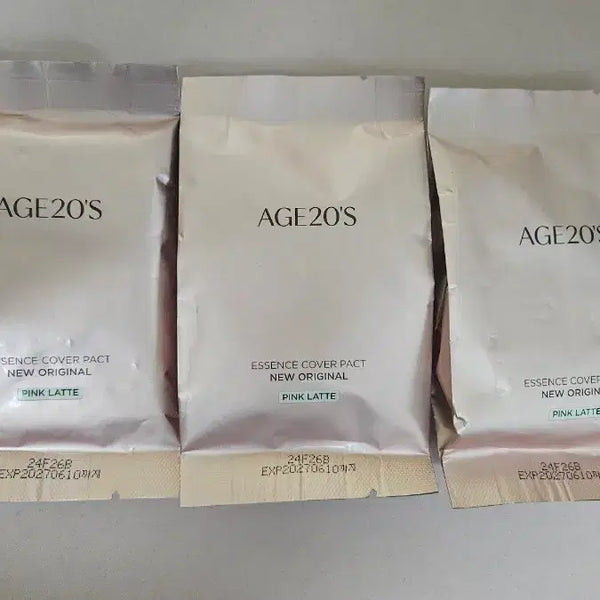 [BUNJANG] Age 20's New Original Shining Drop Essence Cover Pact Pink Latte (Refill) 23 / [미개봉새상품] 에이지투웨니스 뉴오리지널 샤이닝드롭 에센스 커버 팩트 핑크라떼 23호 리필