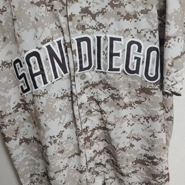 [BUNJANG] Ha-Seong Kim Baseball Jersey (Numbering Mistake) - Size L / 센디에고  야구 유니폼 김하성 마킹 (넘버 마킹 07로 잘못 되어있습니다) L사이즈 판매 정품 아니라 싸게 팝니다