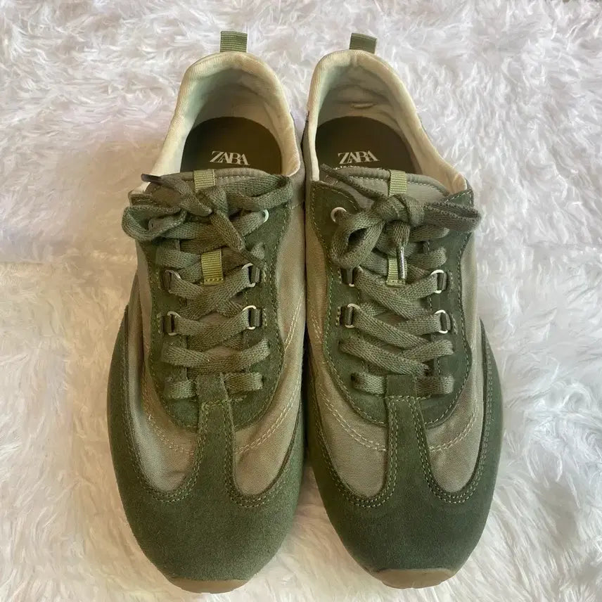 [BUNJANG] ZARA Green Suede Sneakers - Olive/Khaki / [42]ZARA Green Suede Sneakers - Olive / Khaki