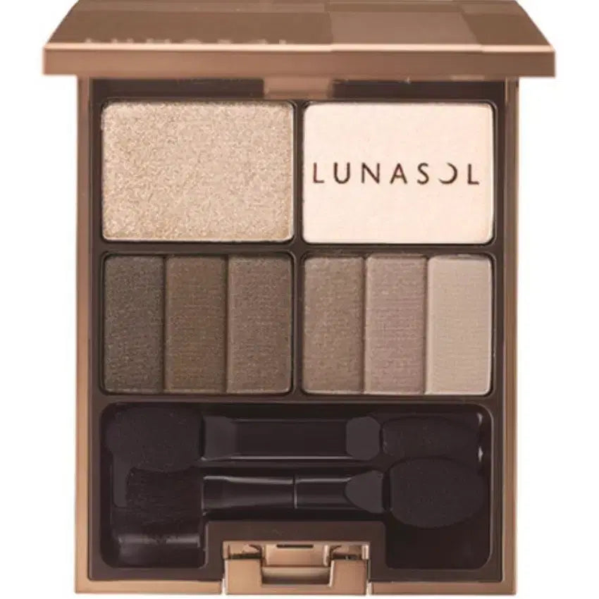 [BUNJANG] Lunasol Featherry Smoky Eyes 03 Smoky Charcoal / 루나솔 페더리 스모키 아이즈 03호 Smoky Charcoal