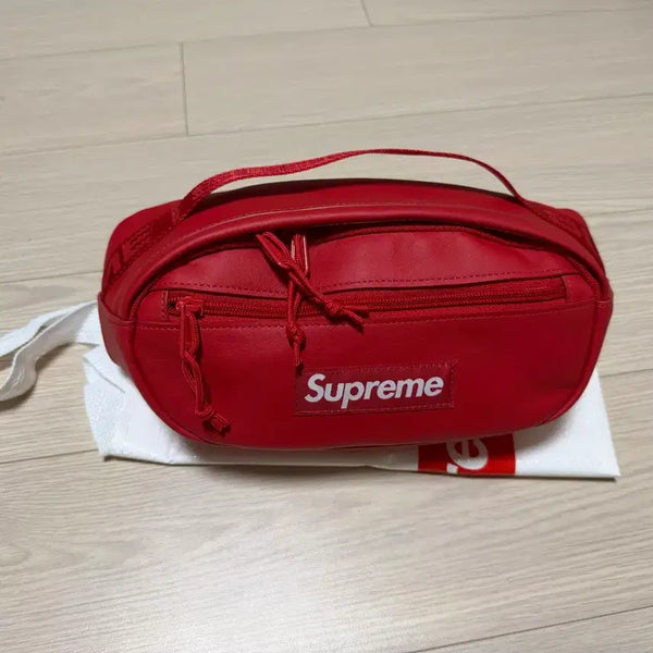 [BUNJANG] Supreme Leather Waist Bag Red 23FW / 슈프림 레더 웨이스트백 레드 - 23FW