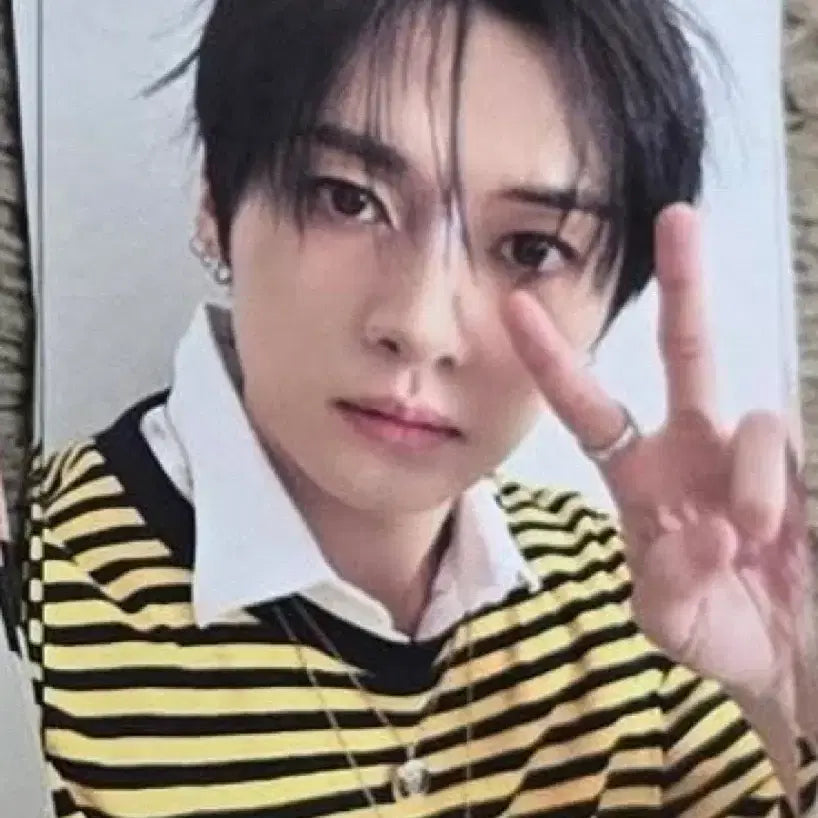 [BUNJANG] Stray Kids Lee Know THIS & THAT Ver. Photocard / 디스앤댓 this & that  & 버전 스키즈 스트레이키즈 리노