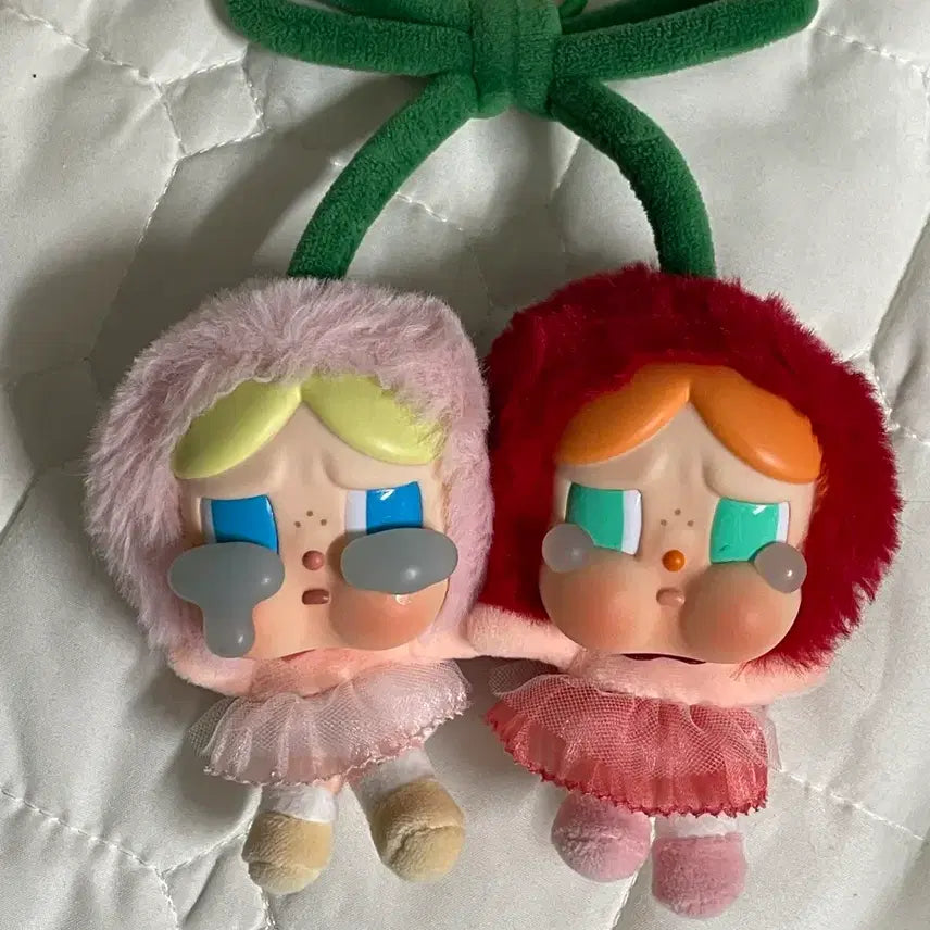 [BUNJANG] Pop Mart Crybaby Tears of Love Cherry Keychain / 팝마트 크라잉베이비 사랑의눈물 체리 키링 양도