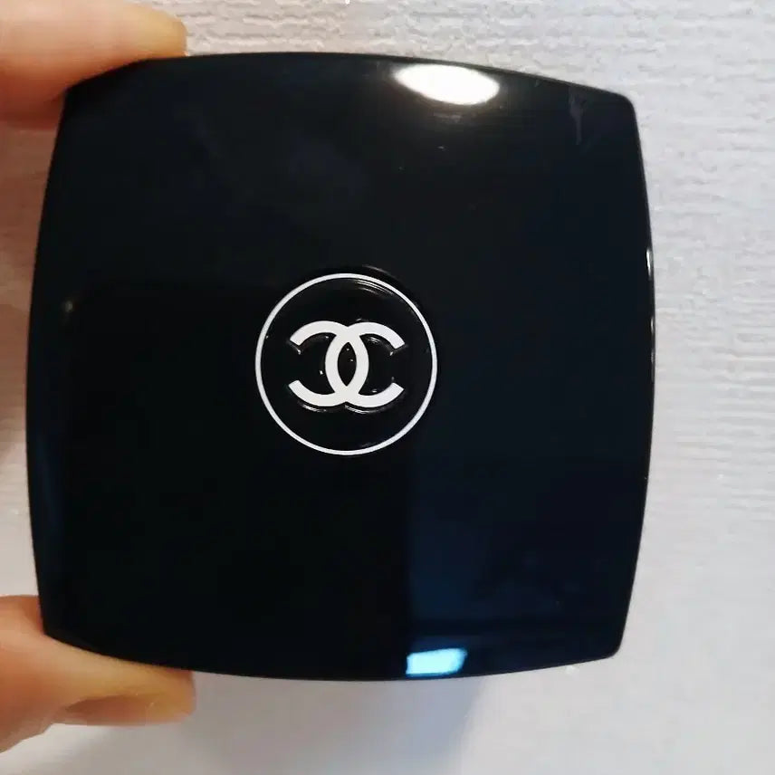 [BUNJANG] Chanel La Ryunude Eyeliner Duo Pact / 샤넬 라 뤼뉴드 아이라이너 듀오팩트
