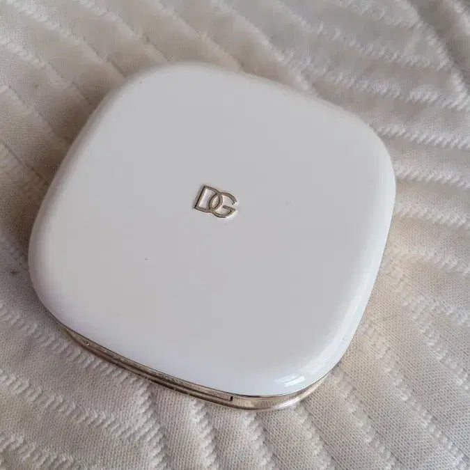 [BUNJANG] Dolce & Gabbana Powder Blush / 돌체앤가바나 파우더 블러셔