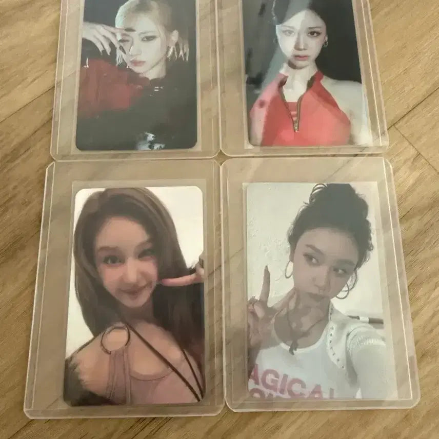 [BUNJANG] BABYMONSTER Luca, Parita MOON Official & YG Select Photocard Bundle Set / 베이비몬스터 루카 파리타 MOON 공방포카 및 파리타 특전 포카 4장 일괄 판매 ㅎㅎ