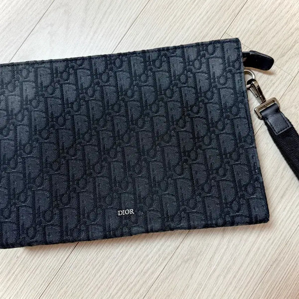 [BUNJANG] Dior Oblique Triangle Pouch / 디올 오블리크 트라이앵글 파우치