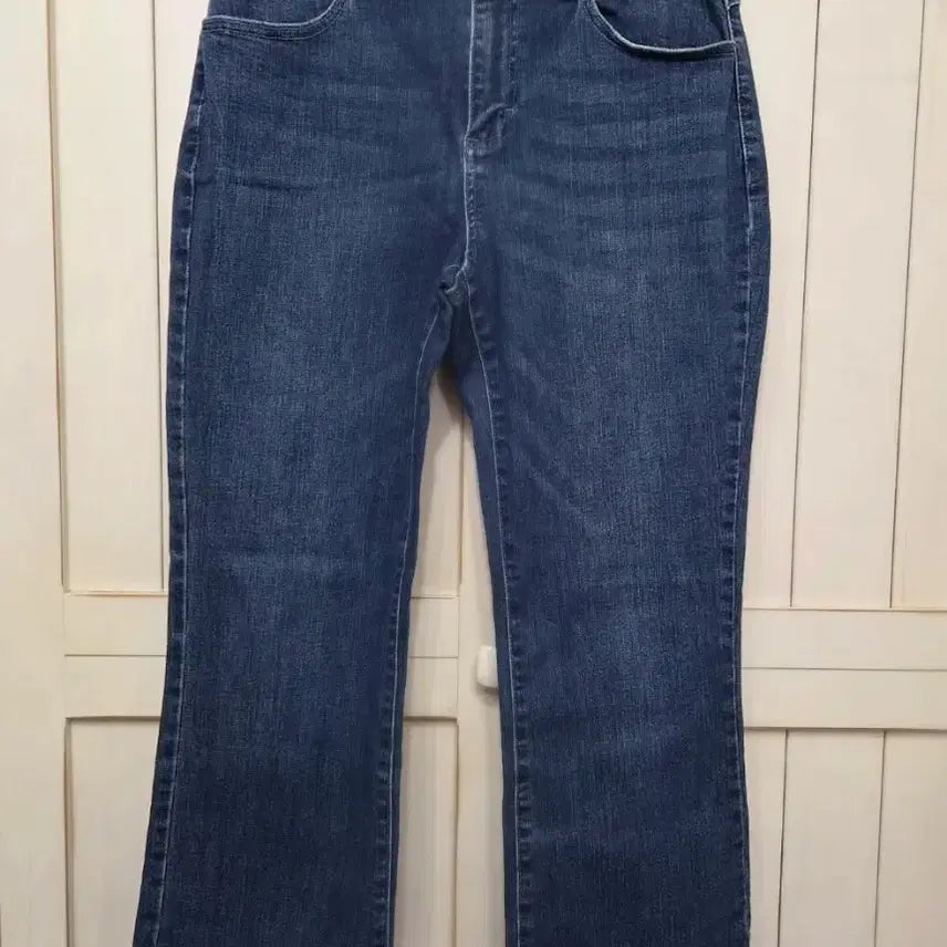 [BUNJANG] SIWI Jeans Bootcut Denim Pants / 씨위 청바지