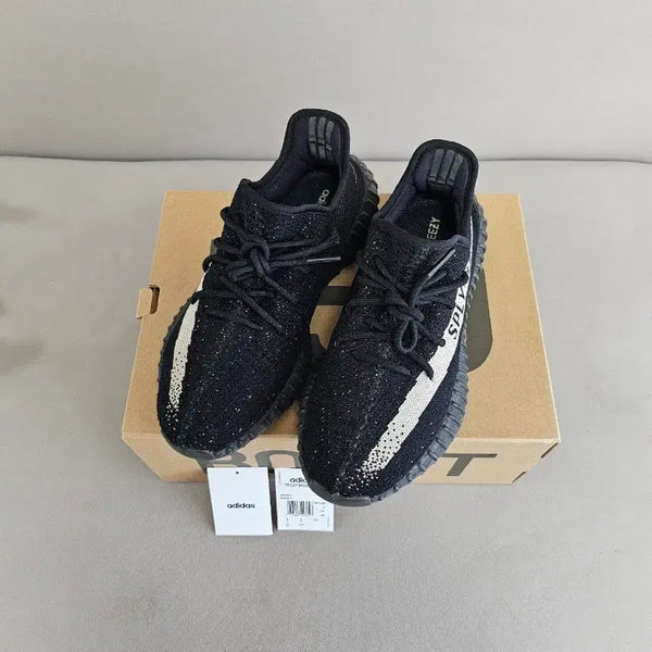 [BUNJANG] Adidas Yeezy Boost 350 V2 Core Black White Oreo / [275]이지부스트 350v2 코어 블랙 화이트 검흰 오레오