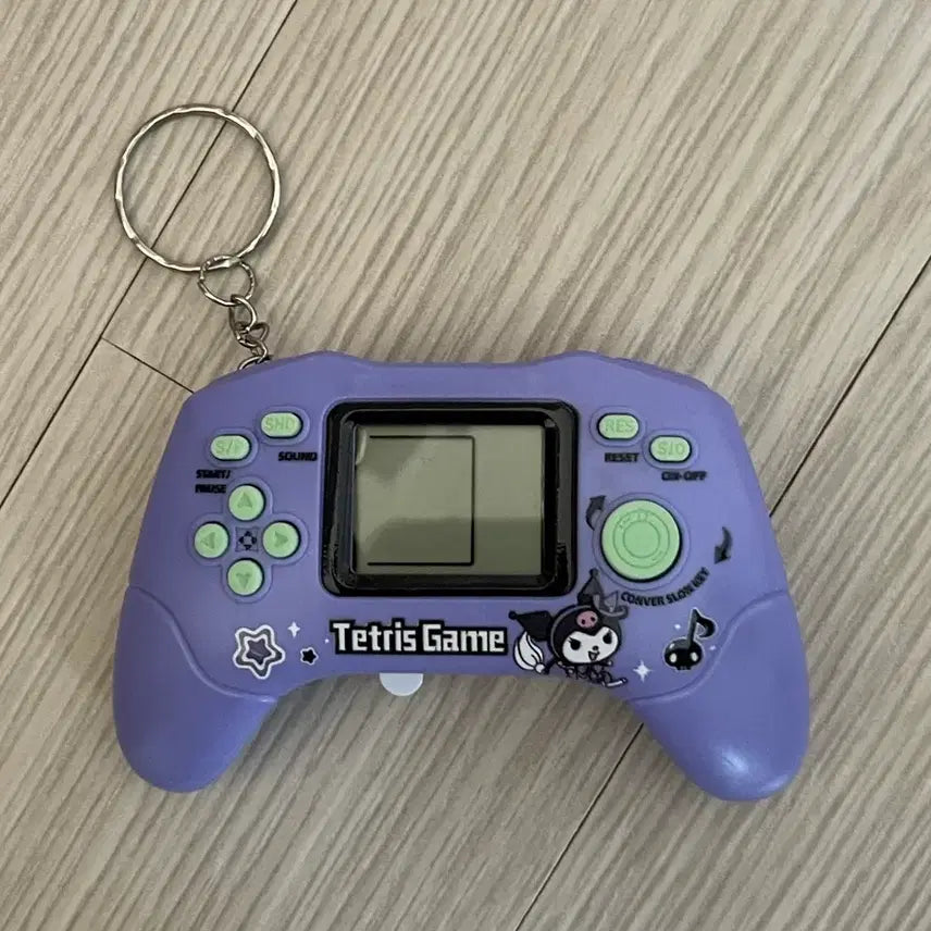 [BUNJANG] Sanrio Kuromi Game Console Keychain / 산리오 쿠로미 게임기 키링 새상품
