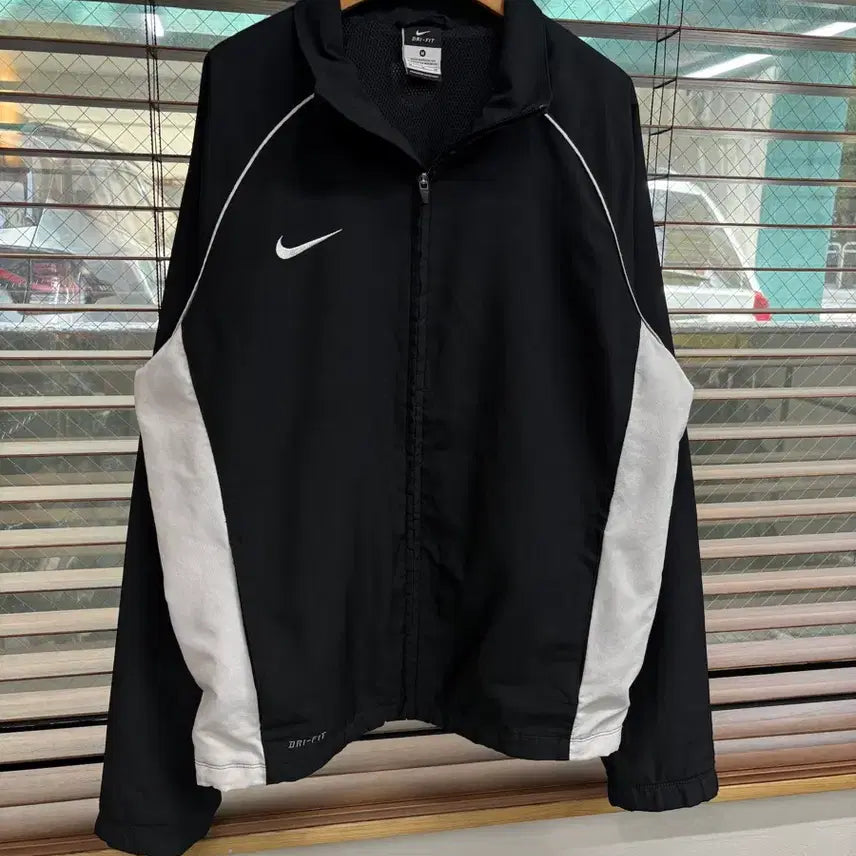 [BUNJANG] Nike Vintage Dri-FIT Black Windbreaker Jacket / Nike 나이키 빈티지 드라이핏 블랙 바람막이 자켓