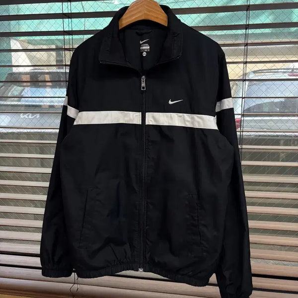 [BUNJANG] Nike Vintage Swoosh Line Windbreaker Jacket XS / Nike 나이키 빈티지 스우시 라인 바람막이 자켓