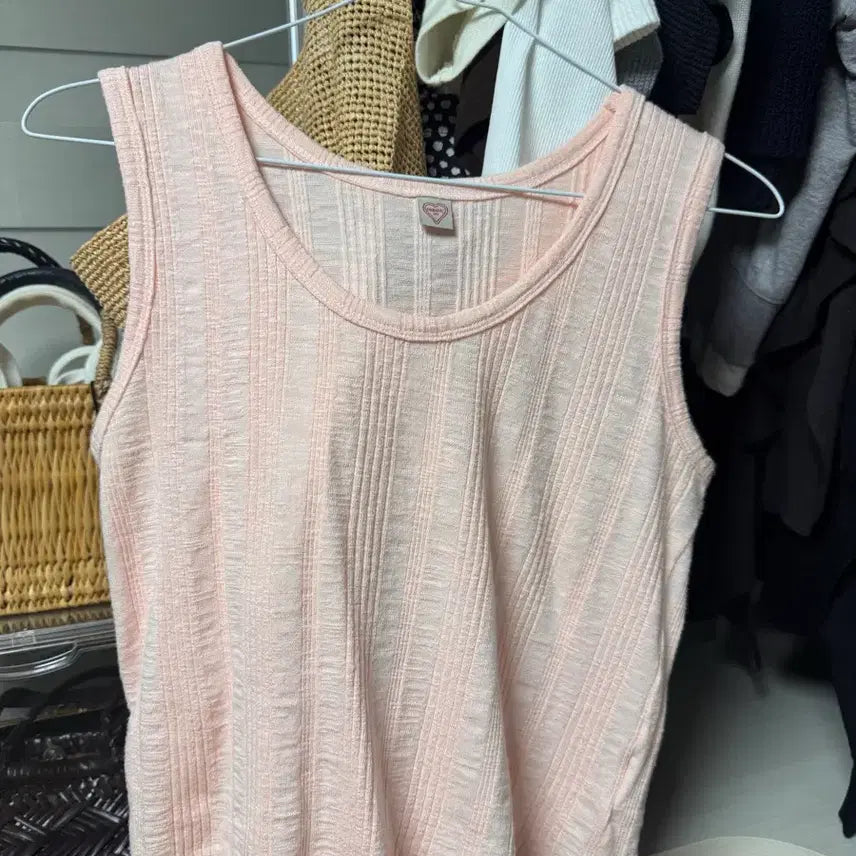 [BUNJANG] URBANIC30 Sleeveless Top / 얼바닉30 슬리브리스