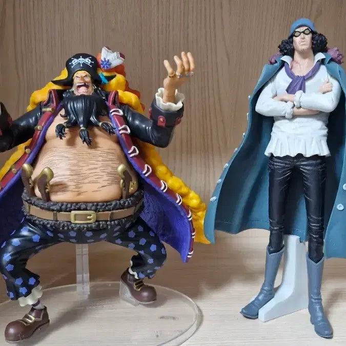 [BUNJANG] One Piece Grandline Men Shinsekai Hen: Blackbeard Teach & Kuzan Figure Set / 원피스 제일복권 신사황 검은수염 티치 쿠잔 피규어 판매합니다