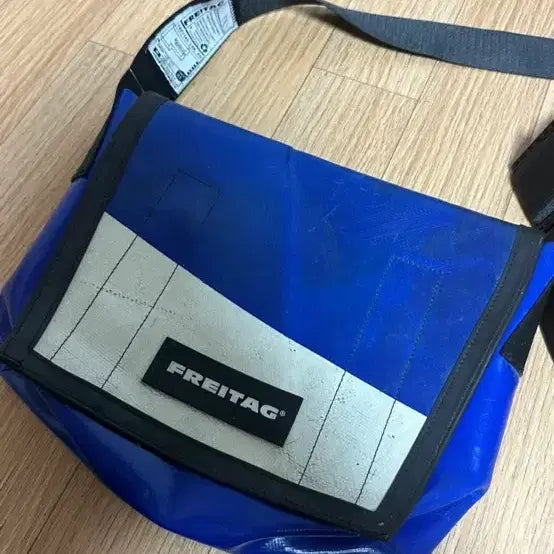 [BUNJANG] Freitag R511 R510 Lorry Messenger Bag Blue/White / 프라이탁 라씨 메신저백 블루/화이트