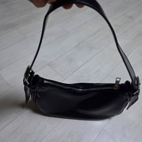 [BUNJANG] Bowling Bag Style Shoulder Bag Black / 볼링백 스타일 숄더백 블랙