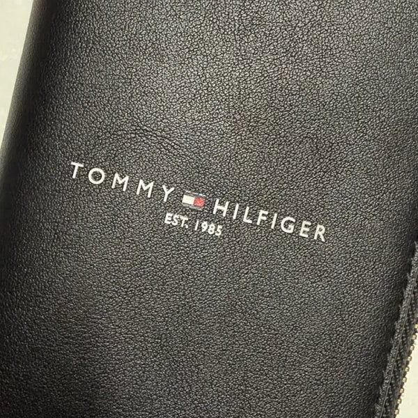 [BUNJANG] Tommy Hilfiger Phone Wallet Card Holder Black / 타미힐피거 폰 월렛 여성 여자 카드 목걸이형 지갑 여행용 카드지갑 블랙 일본 명품지갑 중고
