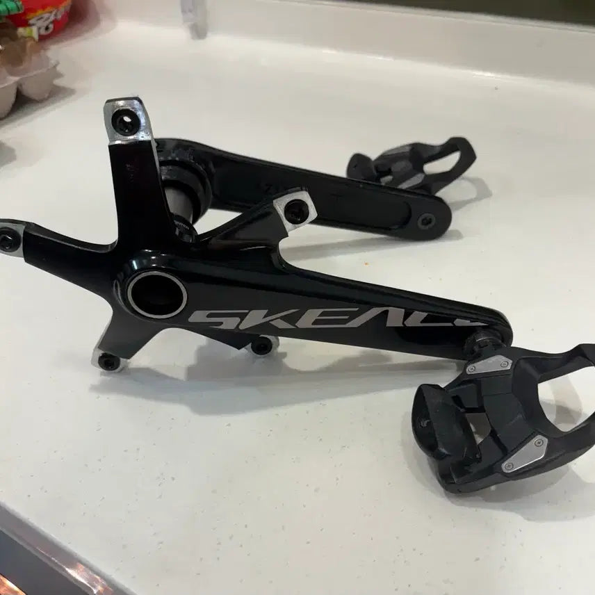 [BUNJANG] Shimano 500 Cleat Pedals and Velocidad Chainring Set / 스케이스 외장 무하자 판매만