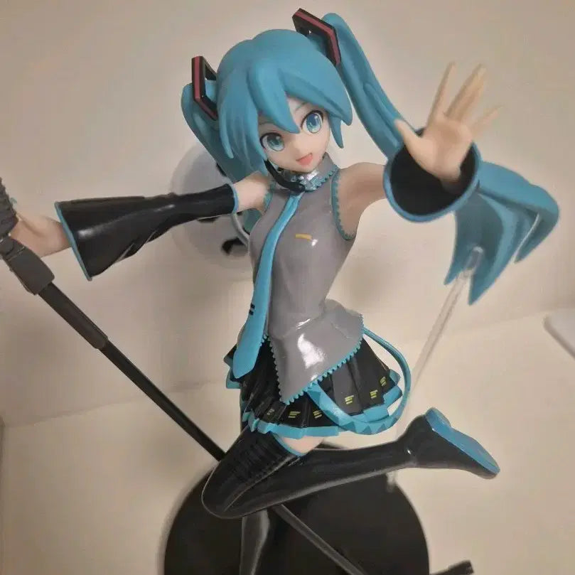 [BUNJANG] Hatsune Miku Vocaloid Project DIVA 15th Anniversary Figure / 하츠네미쿠 미쿠 피규어 프로젝트 디바 프디바 15주년 미소녀