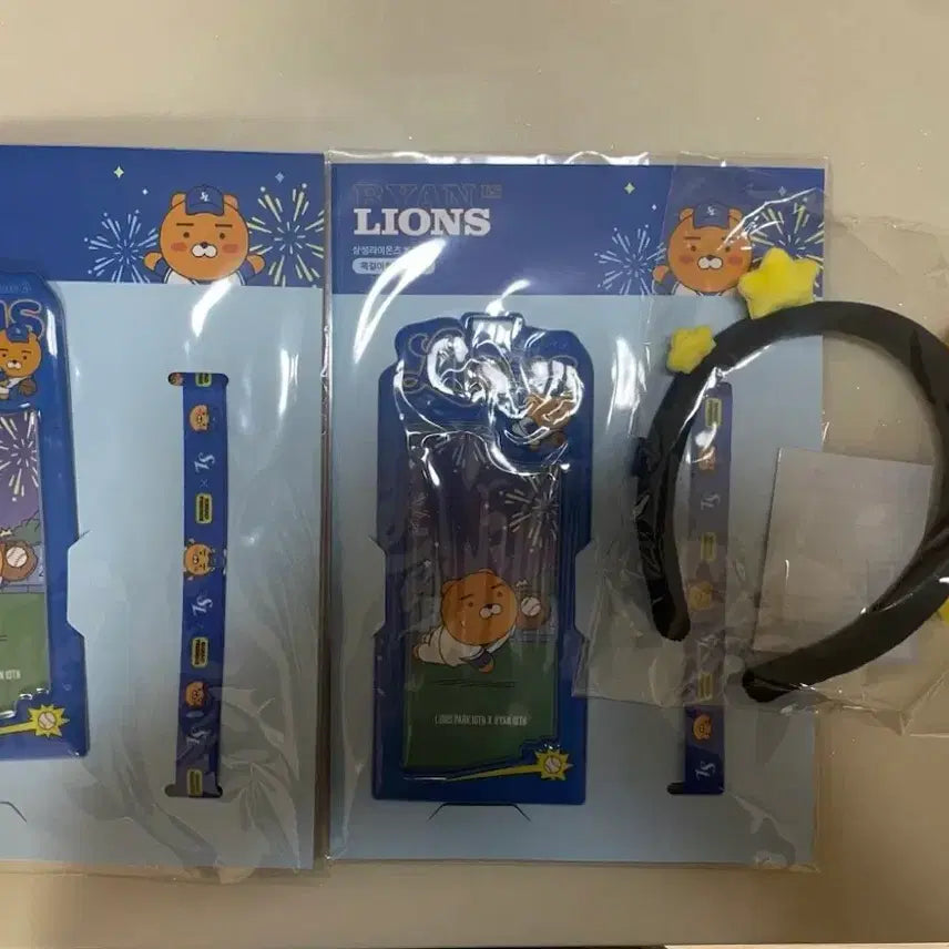 [BUNJANG] Samsung Lions Lion Ticket Holder Set with Headband / 삼성 라이온즈 라이언 티켓홀더 2개 + 머리띠