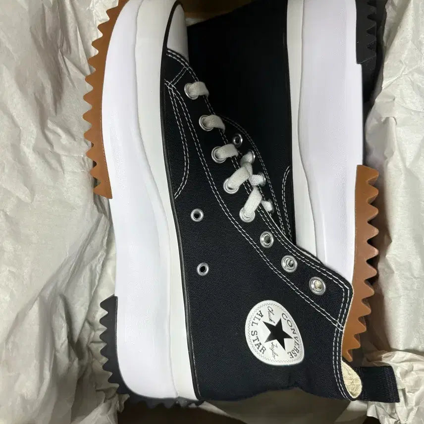 [BUNJANG] Converse Run Star Hike High Black White / (새상품)(270)컨버스 런스타 하이크 하이 블랙 화이트