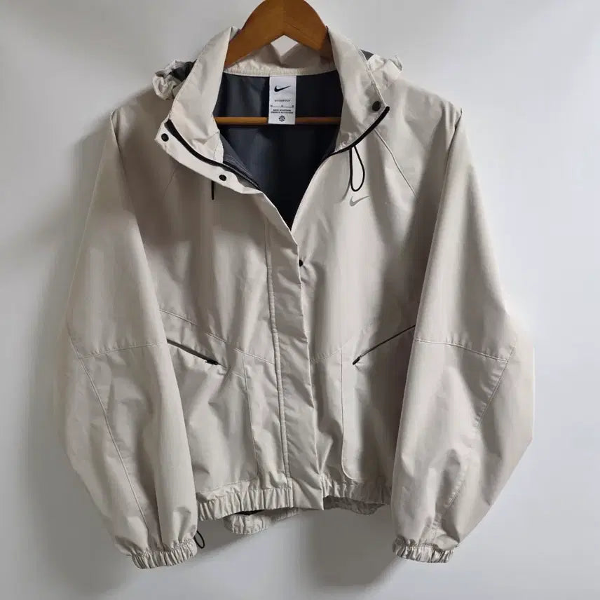 [BUNJANG] Nike Storm-FIT Lined Windrunner Jacket Beige M / 나이키 스톰핏 윈드러너 바람막이 자켓 베이지 M (25년식)