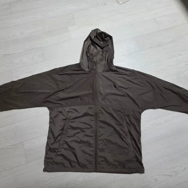 [BUNJANG] The North Face 25SS Lightweight Functional Windbreaker Jacket / 노스페이스 초경량 바람막이 자켓 100