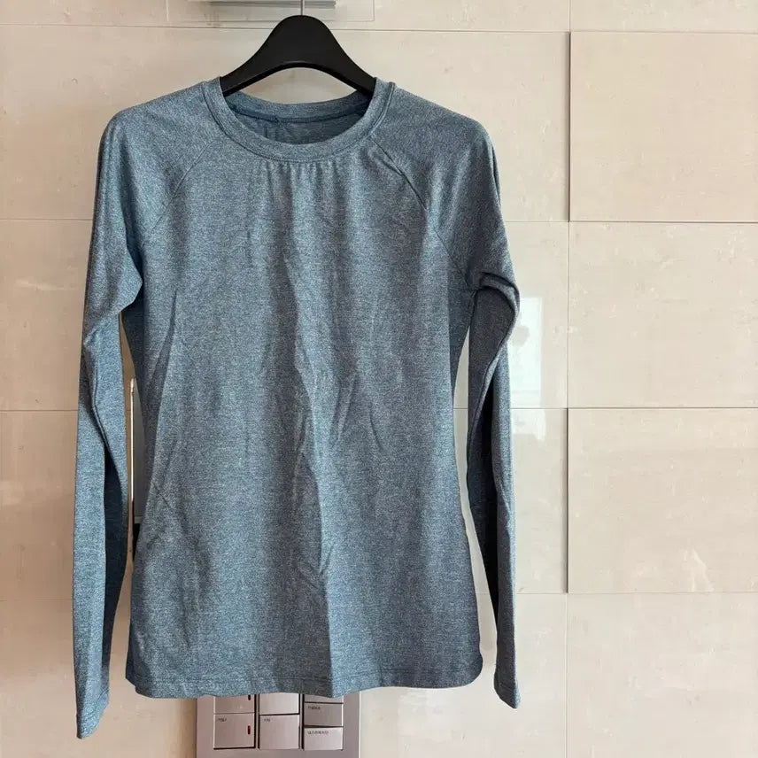 [BUNJANG] Mulawear Functional Long Sleeve T-shirt Size 2 / 뮬라웨어 기능성 긴팔 티셔츠 2