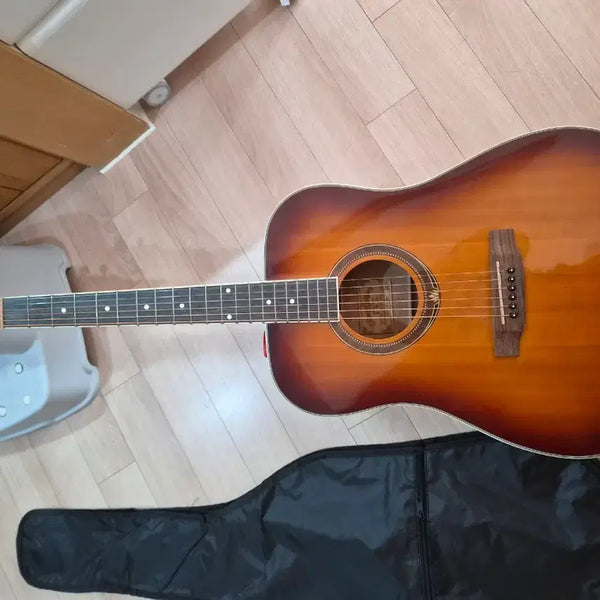 [BUNJANG] Obong FG-518 TBS Top Solid Acoustic Guitar / 민트급_오봉기타 FG-518 TBS 탑솔리드 어쿠스틱 통기타