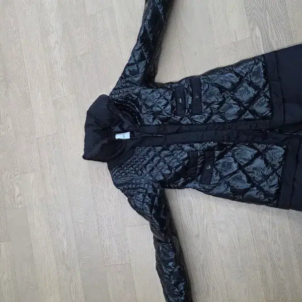 [BUNJANG] Moncler Black Quilted Padded Coat / 몽클래어 블랙 퀼팅 패딩 코트