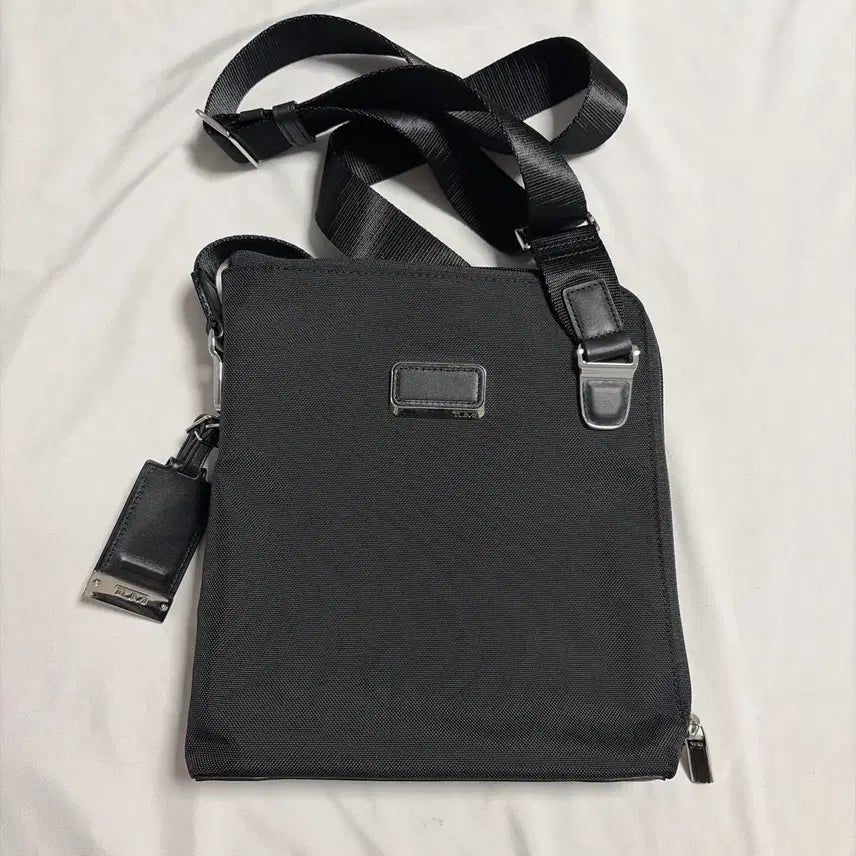 [BUNJANG] TUMI Crossbody Bag Black / 투미 크로스백 블랙