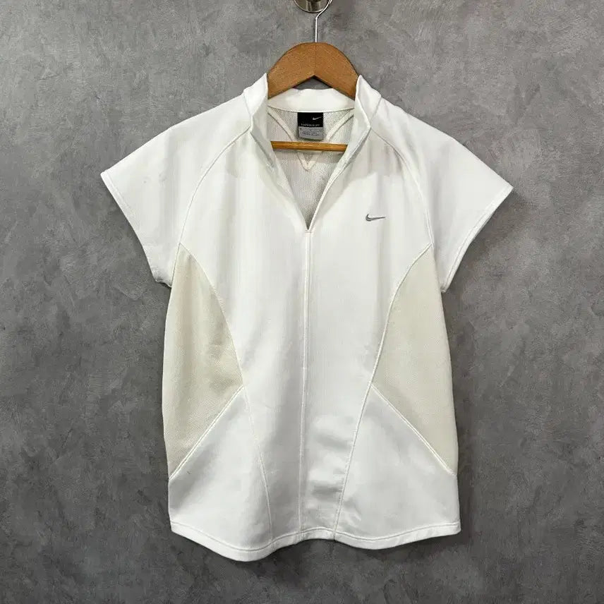 [BUNJANG] Nike Women's White Short Sleeve Golf Top - L / 나이키 여성 반팔 골프웨어 상의 흰색 L