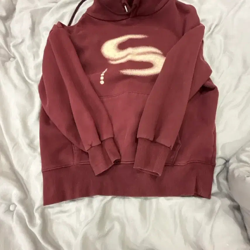 [BUNJANG] Sorano Graphic Hoodie / 소라노 후드티