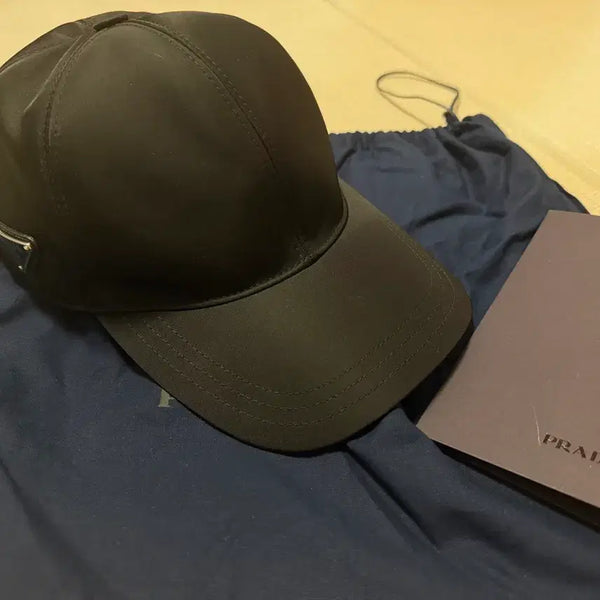 [BUNJANG] Prada Hat / 프라다 모자