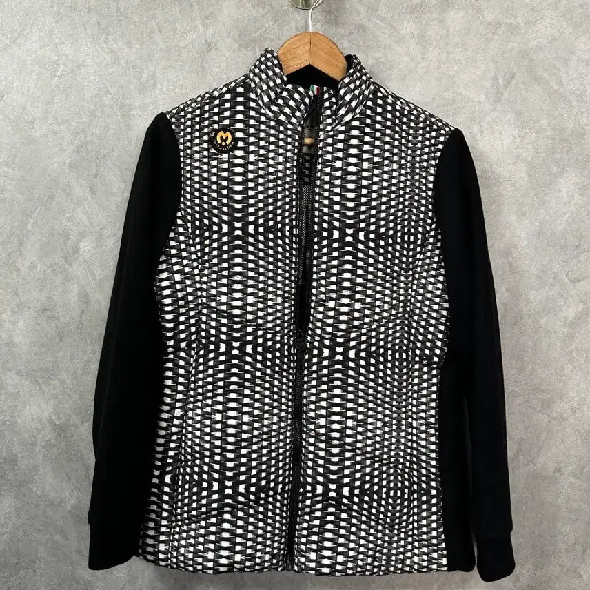 [BUNJANG] Women's Golf Zip-Up Jacket Black White Jumper Size 95 / 여성 골프웨어 집업 자켓 블랙 화이트 점퍼 95사이즈