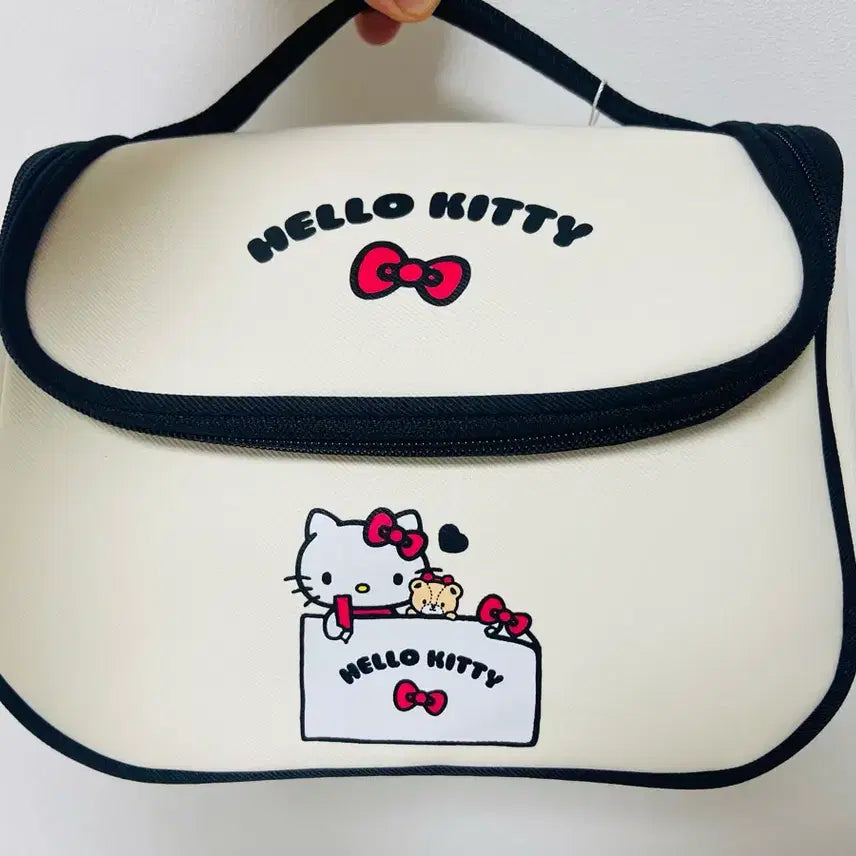 [BUNJANG] Hello Kitty Pouch / (새상품)키티 파우치 팝니다
