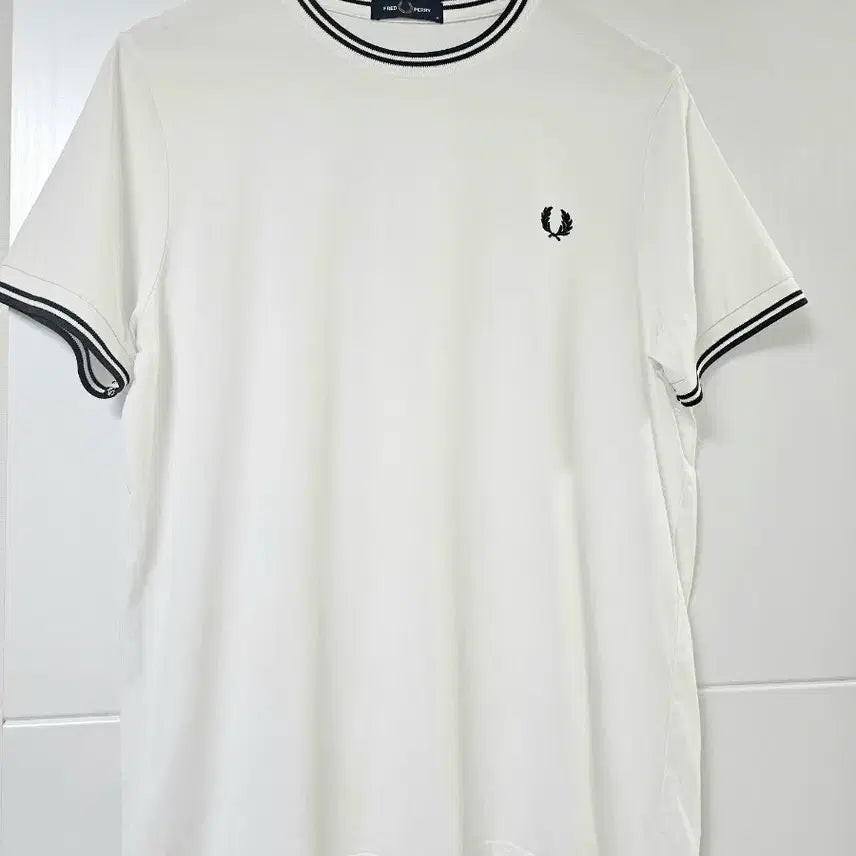 [BUNJANG] Fred Perry Twin Tipped T-Shirt White / [m] 프레드페리 트윈팁 티셔츠 화이트