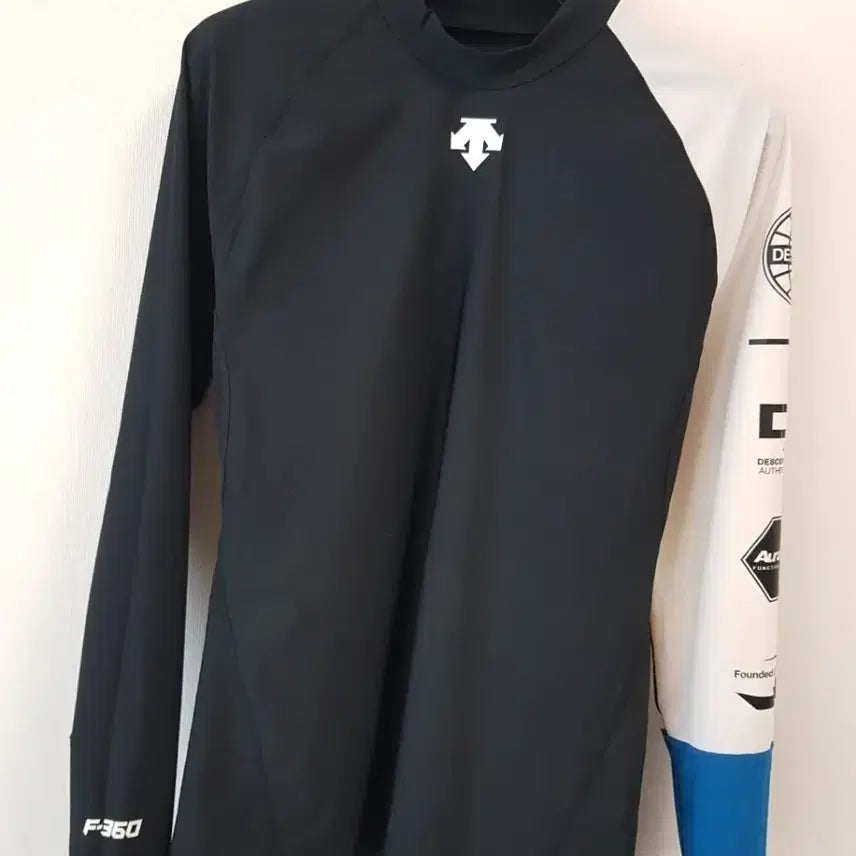 [BUNJANG] Descente Authentic Men's Rashguard L (100) / 데상트 정품 남성레쉬가드
