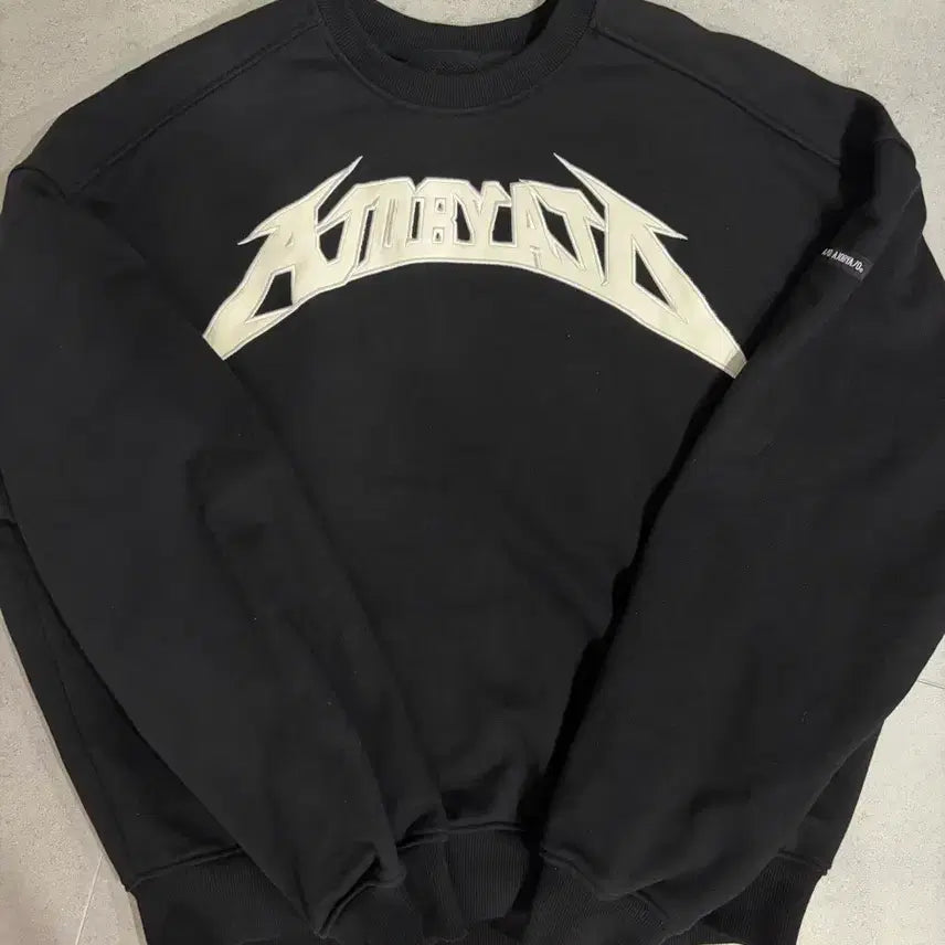 [BUNJANG] AJO BY AJO Sweatshirt / 아조바이아조 맨투맨