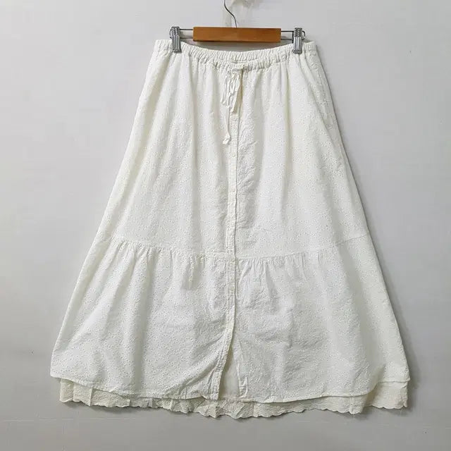 [BUNJANG] Earth Music & Ecology Punch Embroidery Banding Skirt White / Earth Music Ecology 펀칭자수 밴딩 스커트 화이트