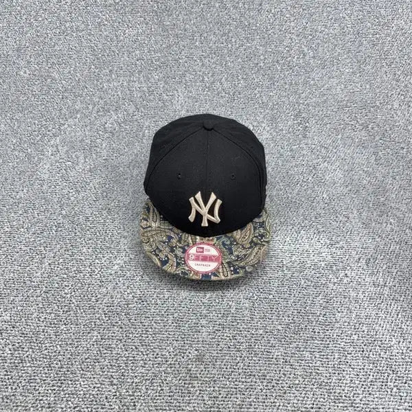[BUNJANG] New Era 9FIFTY New York Yankees Snapback (Medium-Large) / 뉴에라 9FIFTY 뉴욕양키즈 스냅백 MEDIUM-LARGE